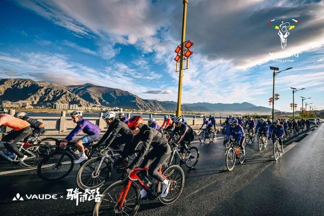 攀登入围2025年金冰镐奖 犀牛说开元棋牌长假多地徒步遇险;中国四项(图2) 攀登入围2025年金冰镐奖 犀牛说开元棋牌长假多地徒步遇险;中国四项(图2)