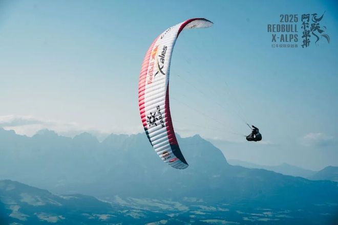 攀登入围2025年金冰镐奖 犀牛说开元棋牌长假多地徒步遇险;中国四项(图4) 攀登入围2025年金冰镐奖 犀牛说开元棋牌长假多地徒步遇险;中国四项(图4)