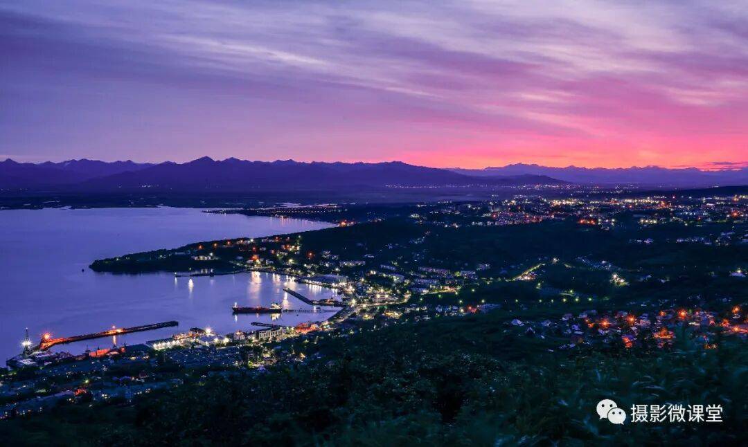 棕熊捕鱼、白令海峡寻拍鲸鱼及自然风光专业摄影团开元棋牌【远东探险丨勘察加】7月野性堪察加半岛(图4)