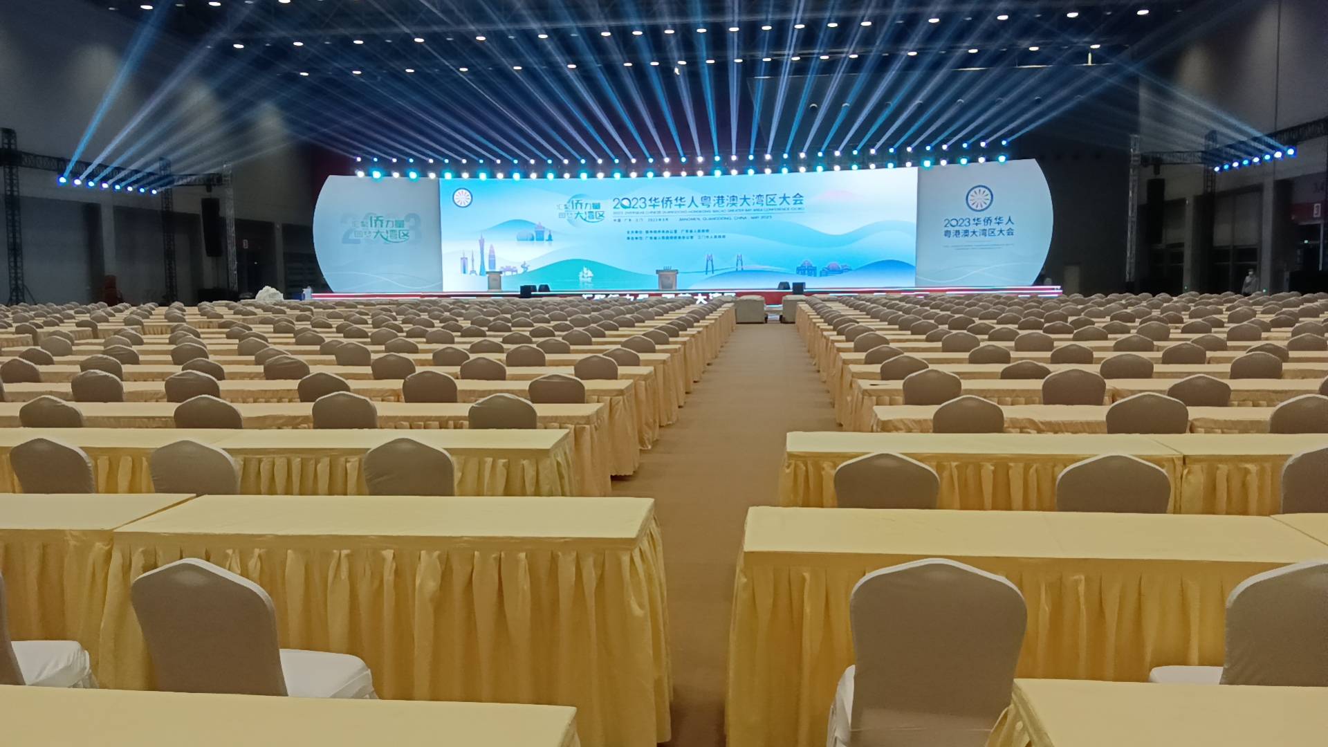 业户外装备厂家提供帐篷、桌椅等租赁设备一站式解决方案开元棋牌